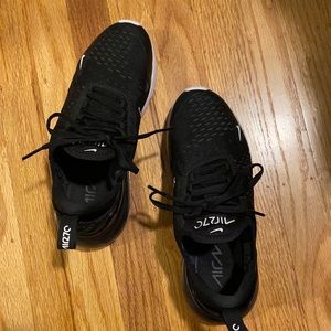 Nike Air Max 270
